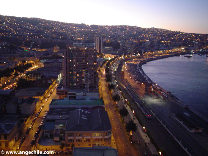 Atardecer en Valparaiso, Chile