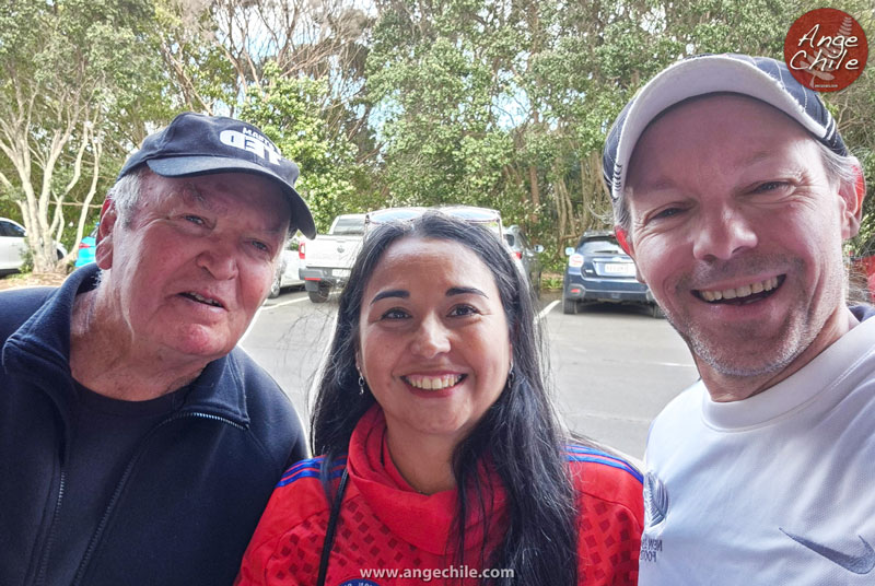 Ange Chile and Rob NZ with Sir Graham Henry (ex-All Black coach) at Battle Of The Boots 2025 in support of MS Auckland